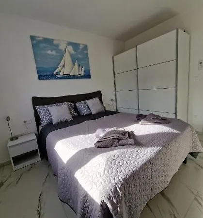 Luxury Sea View Апартаменты